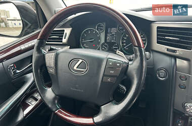 Позашляховик / Кросовер Lexus LX 2012 в 