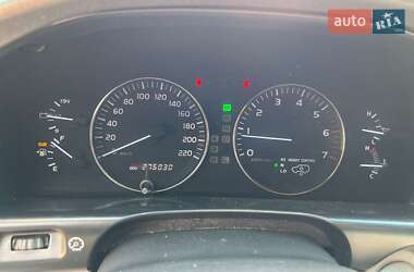 Внедорожник / Кроссовер Lexus LX 2007 в 