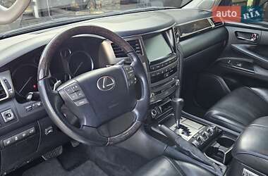 Позашляховик / Кросовер Lexus LX 2012 в 