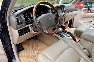 Внедорожник / Кроссовер Lexus LX 2003 в 