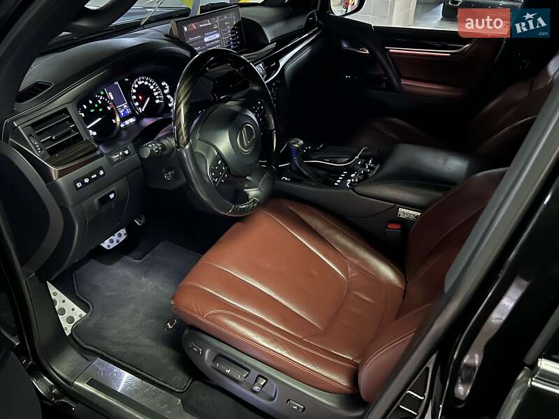 Внедорожник / Кроссовер Lexus LX 2019 в Киеве