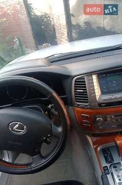Внедорожник / Кроссовер Lexus LX 2005 в 