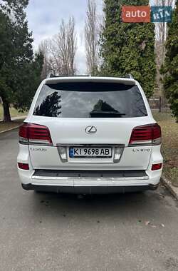 Внедорожник / Кроссовер Lexus LX 2013 в 