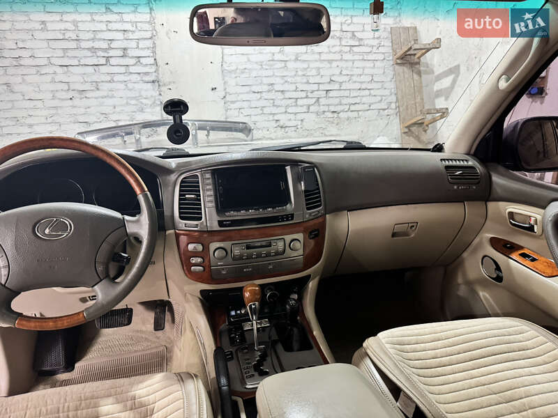 Позашляховик / Кросовер Lexus LX 2003 в Слов'янську