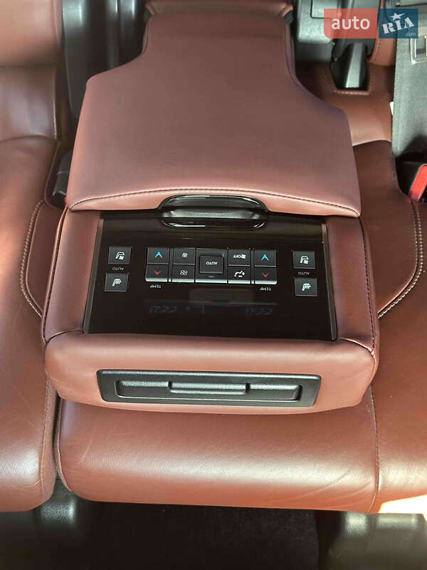 Позашляховик / Кросовер Lexus LX 2017 в Кропивницькому