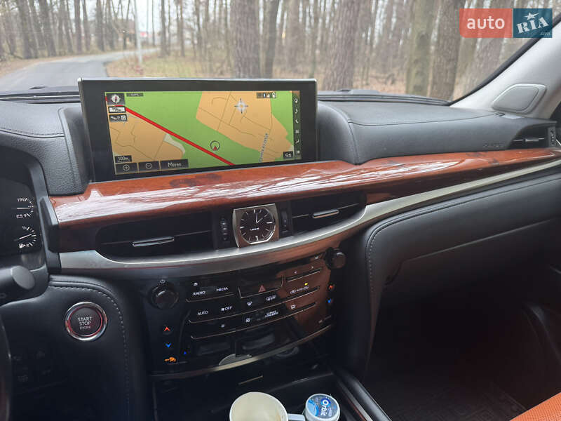 Внедорожник / Кроссовер Lexus LX 2016 в Житомире