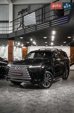 Внедорожник / Кроссовер Lexus LX 2022 в 