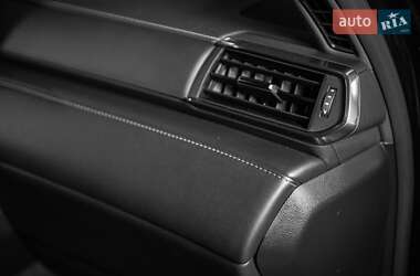 Внедорожник / Кроссовер Lexus LX 2022 в 