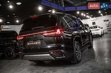 Внедорожник / Кроссовер Lexus LX 2022 в 