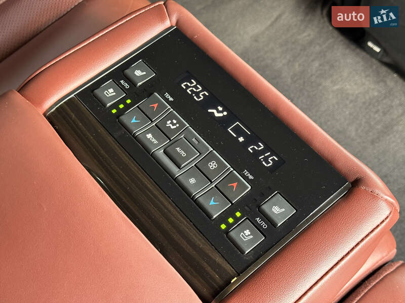 Внедорожник / Кроссовер Lexus LX 2016 в Киеве фото 60 Внедорожник / Кроссовер Lexus LX 2016 в Киеве