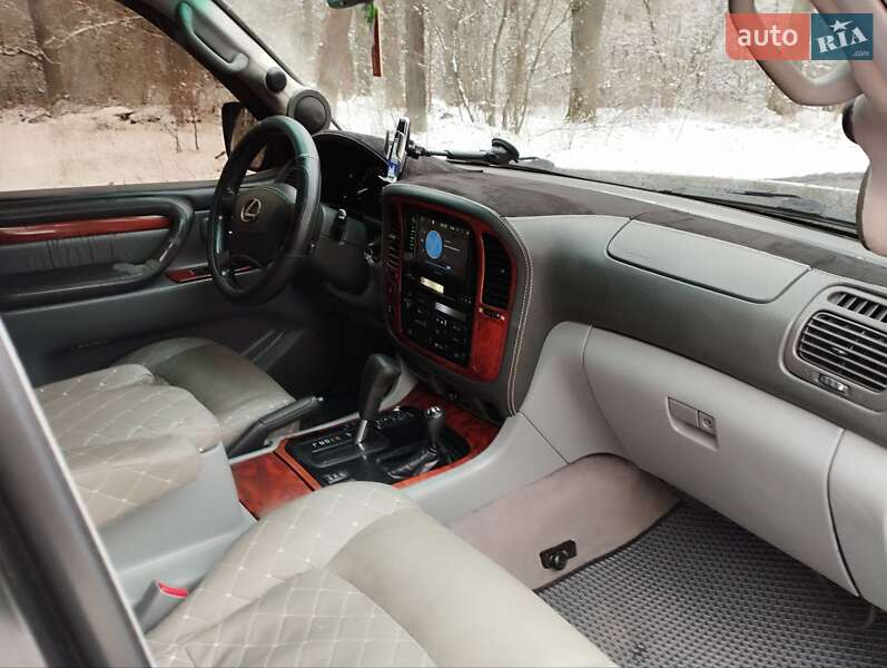 Позашляховик / Кросовер Lexus LX 2000 в Києві
