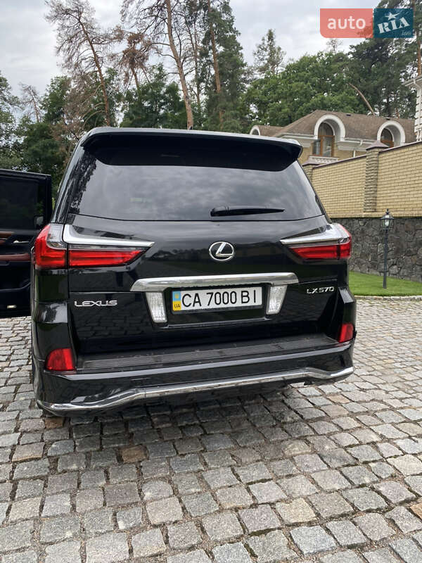 Внедорожник / Кроссовер Lexus LX 2016 в Черкассах
