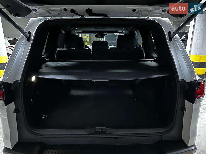 Позашляховик / Кросовер Lexus LX 2022 в Києві