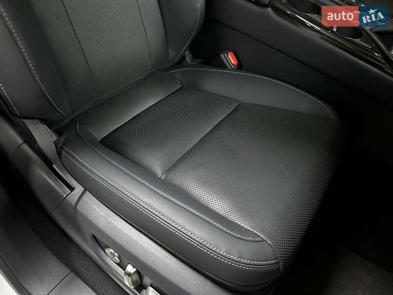 Позашляховик / Кросовер Lexus LX 2022 в Києві