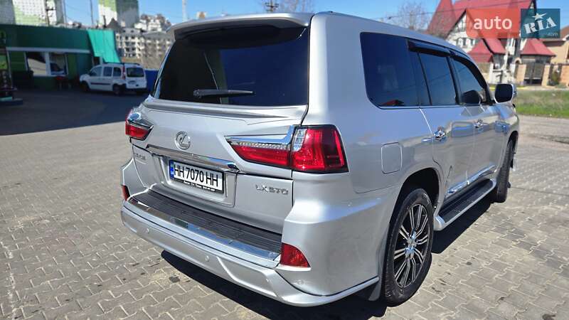 Внедорожник / Кроссовер Lexus LX 2010 в Одессе
