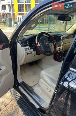 Позашляховик / Кросовер Lexus LX 2008 в 