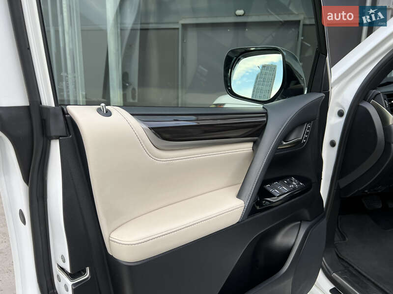 Внедорожник / Кроссовер Lexus LX 2017 в Киеве фото 35 Внедорожник / Кроссовер Lexus LX 2017 в Киеве