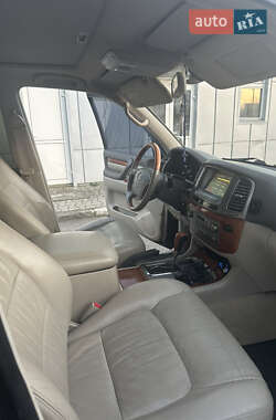 Позашляховик / Кросовер Lexus LX 2006 в 