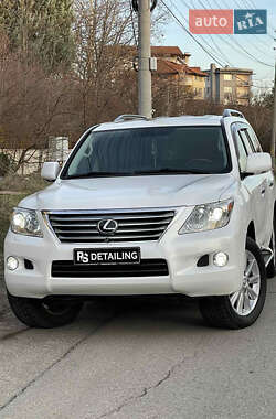 Внедорожник / Кроссовер Lexus LX 2008 в 