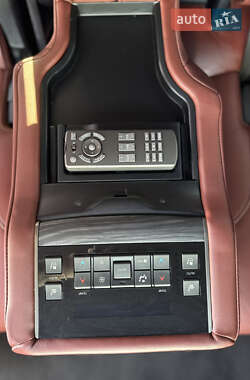 Внедорожник / Кроссовер Lexus LX 2018 в 