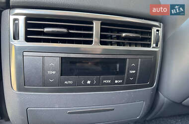 Внедорожник / Кроссовер Lexus LX 2008 в 