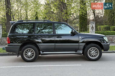Внедорожник / Кроссовер Lexus LX 2004 в 