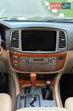 Внедорожник / Кроссовер Lexus LX 2004 в 
