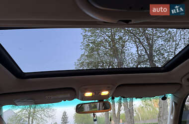Внедорожник / Кроссовер Lexus LX 2004 в 