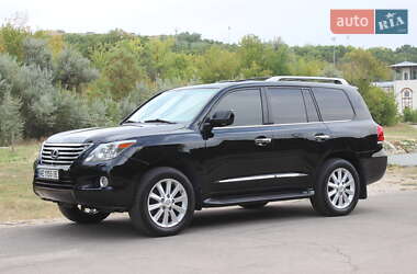 Внедорожник / Кроссовер Lexus LX 2010 в 