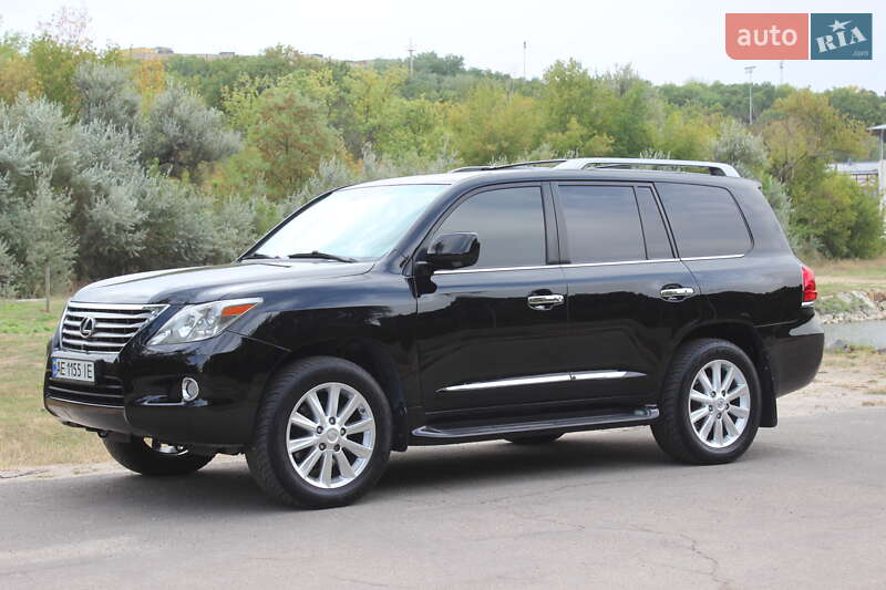 Lexus LX 2010