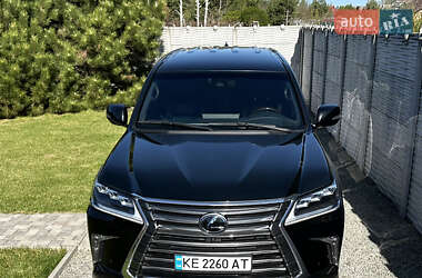 Внедорожник / Кроссовер Lexus LX 2017 в 