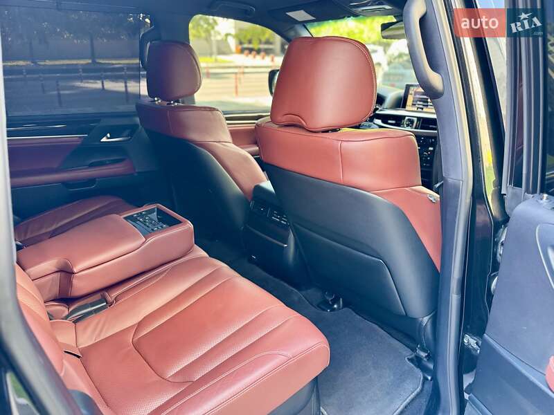 Позашляховик / Кросовер Lexus LX 2019 в Києві