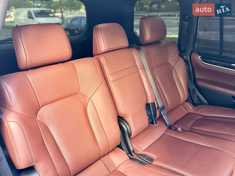 Позашляховик / Кросовер Lexus LX 2019 в Києві