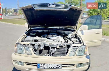 Внедорожник / Кроссовер Lexus LX 2007 в 