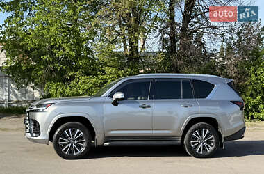 Внедорожник / Кроссовер Lexus LX 2022 в 