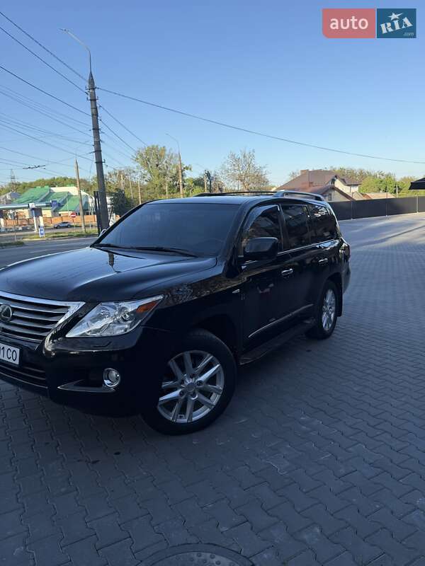 Позашляховик / Кросовер Lexus LX 2008 в 