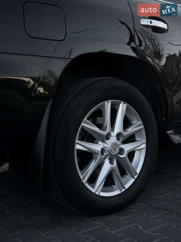 Позашляховик / Кросовер Lexus LX 2008 в Чернівцях