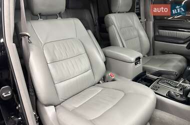 Внедорожник / Кроссовер Lexus LX 2007 в 