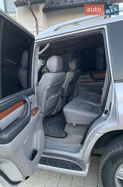 Внедорожник / Кроссовер Lexus LX 2006 в 
