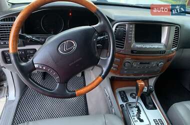 Внедорожник / Кроссовер Lexus LX 2006 в 