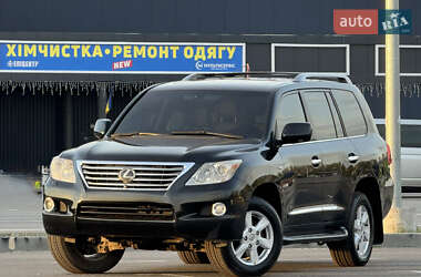 Внедорожник / Кроссовер Lexus LX 2009 в 