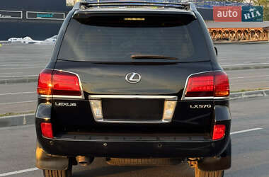 Внедорожник / Кроссовер Lexus LX 2009 в 