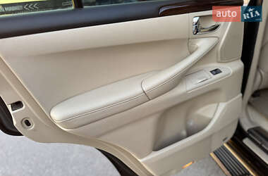 Внедорожник / Кроссовер Lexus LX 2009 в 