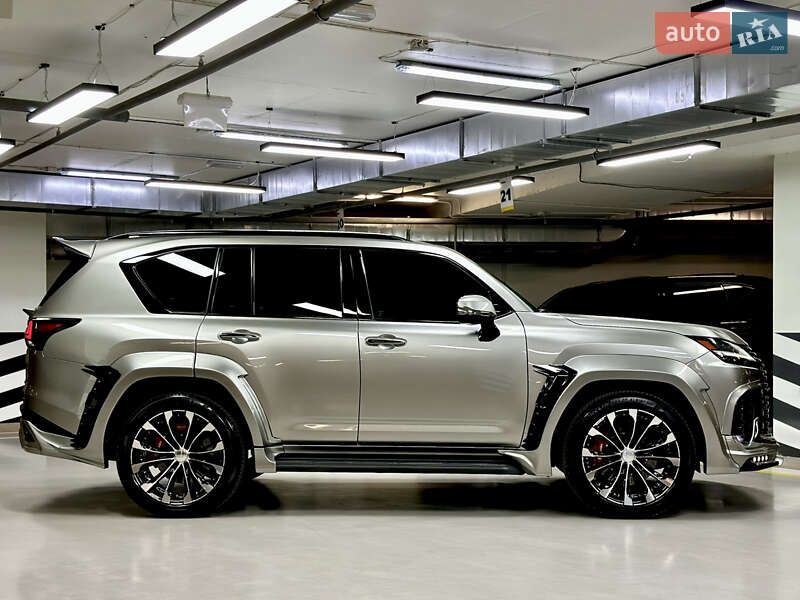 Позашляховик / Кросовер Lexus LX 2022 в Києві