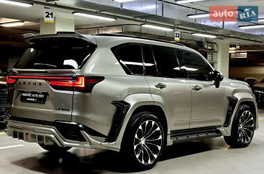 Позашляховик / Кросовер Lexus LX 2022 в 