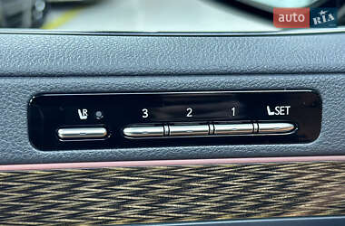 Позашляховик / Кросовер Lexus LX 2022 в 