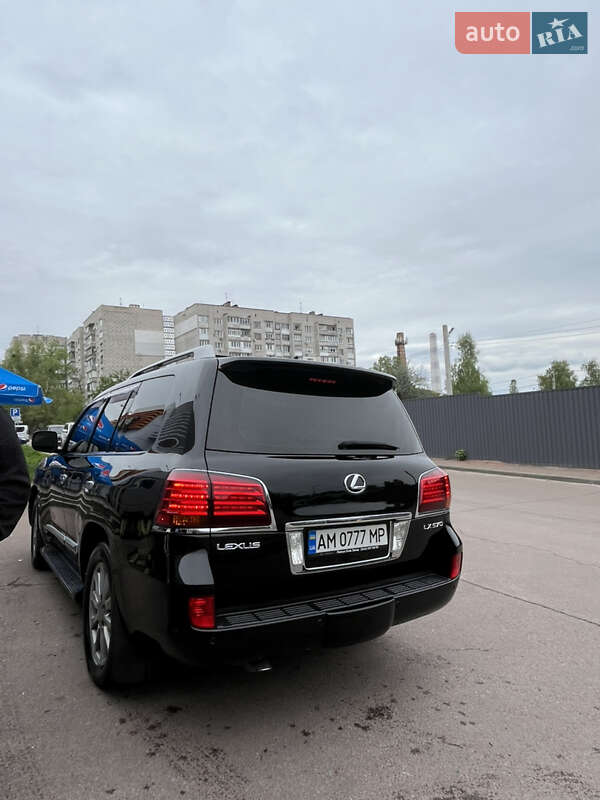 Позашляховик / Кросовер Lexus LX 2008 в Житомирі