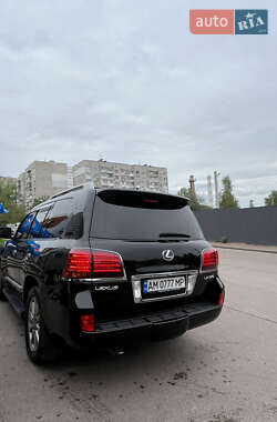 Позашляховик / Кросовер Lexus LX 2008 в 