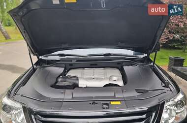 Внедорожник / Кроссовер Lexus LX 2010 в 
