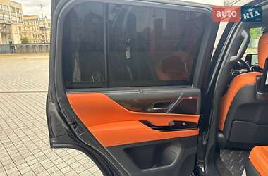 Позашляховик / Кросовер Lexus LX 2022 в 